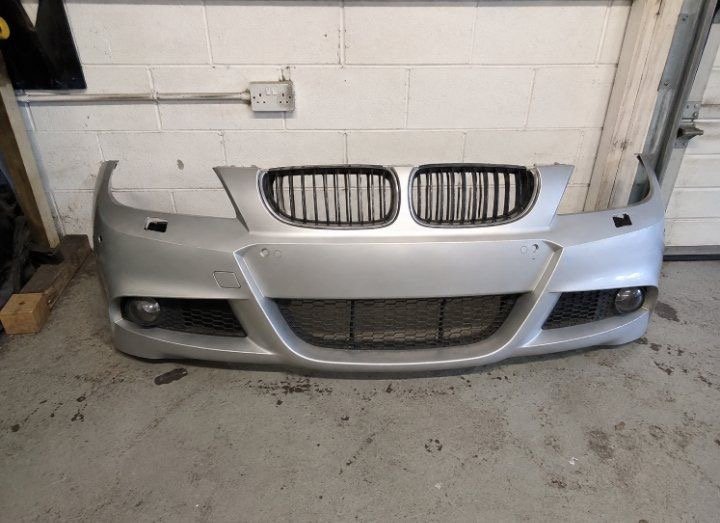 Silver LCI M Sport front bumper for BMW E91.