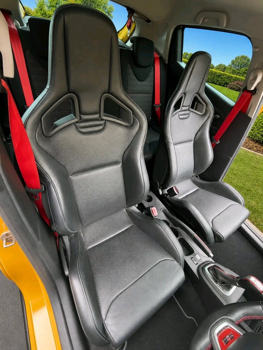 Pair of heated Recaro CS Sportster Renault Sport leather seats