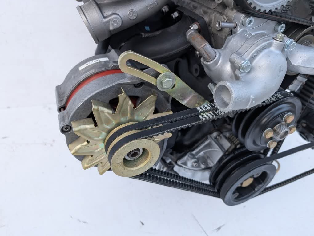 AUTHENTIC COSWORTH RS 500 ENGINE – NEW PERIOD - view 5