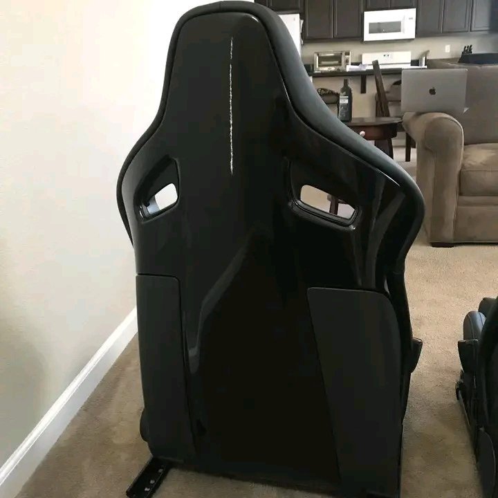 Recaro Wingback Seats Volkswagen Golf R - view 4