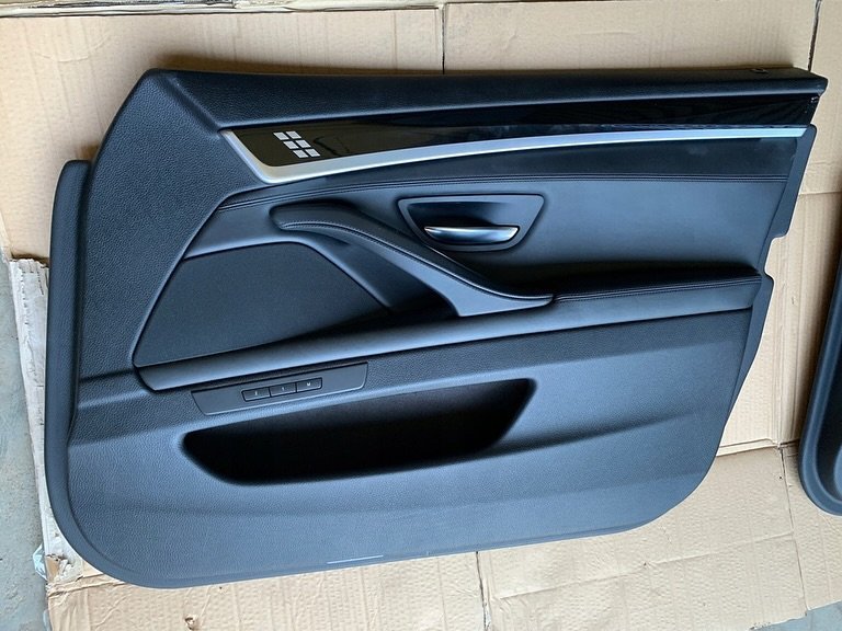 Interior Alpina BMW F11 - view 7
