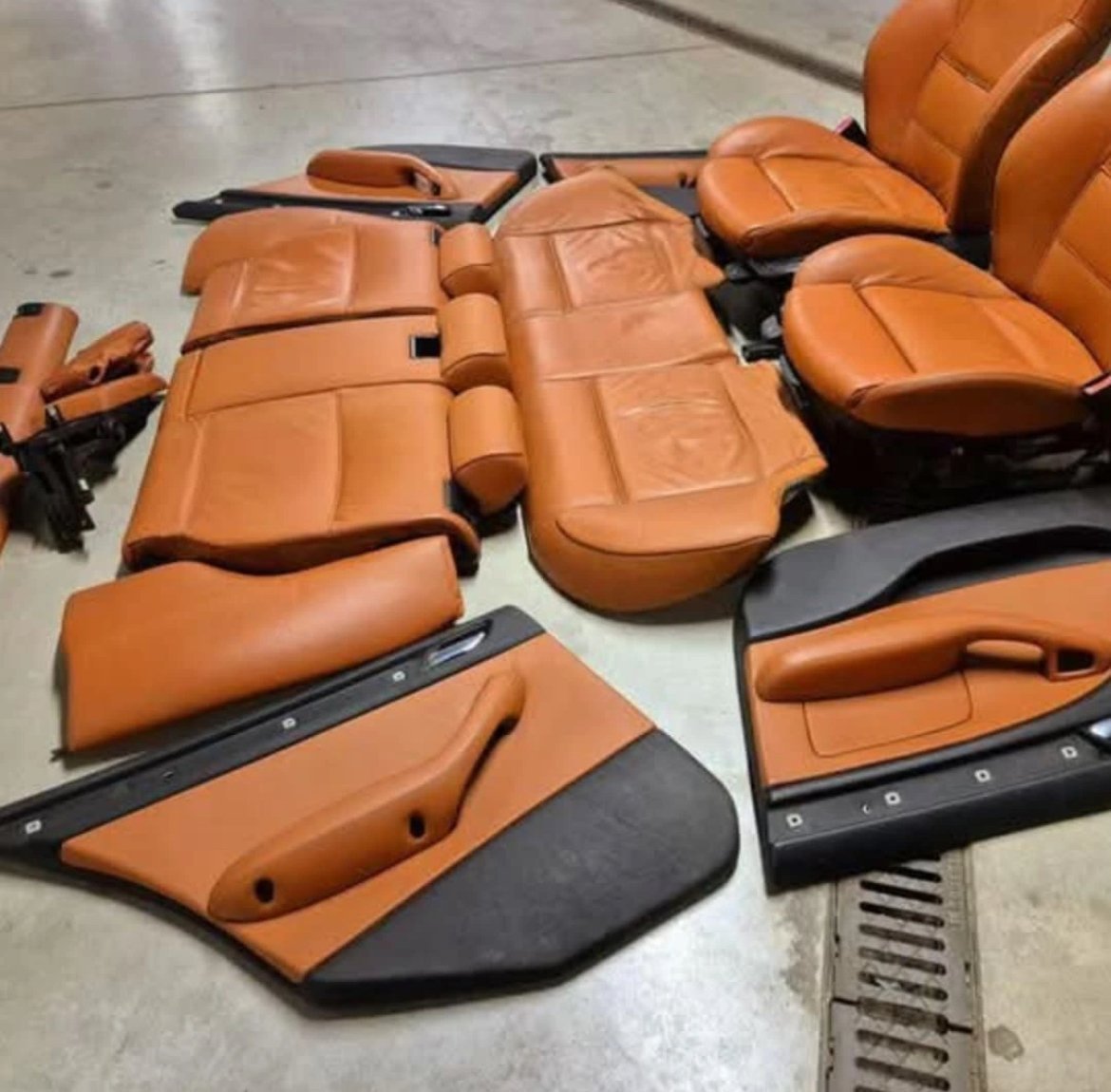 BMW M3 E46 interior - view 7