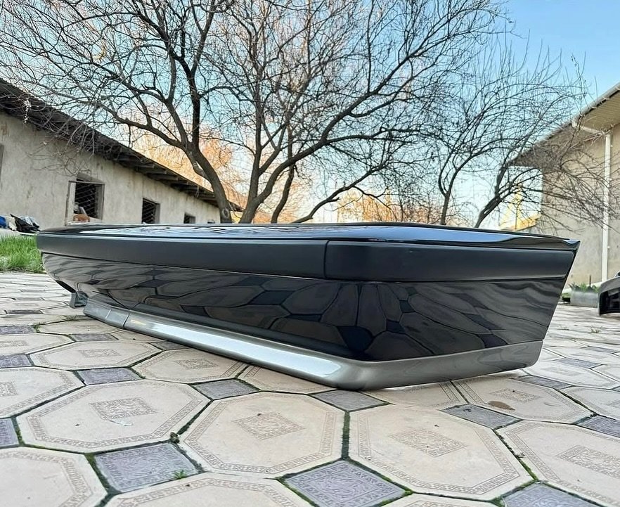 E34 bumper - view 4