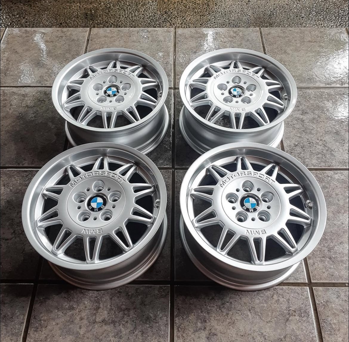 BMW Style 22 rims – Like new! - view 3