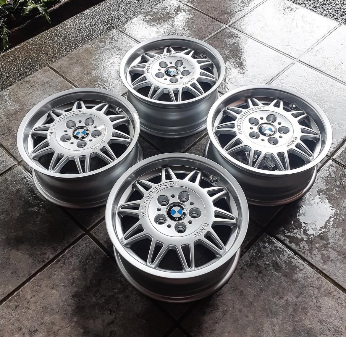 BMW Style 22 rims – Like new! - view 4
