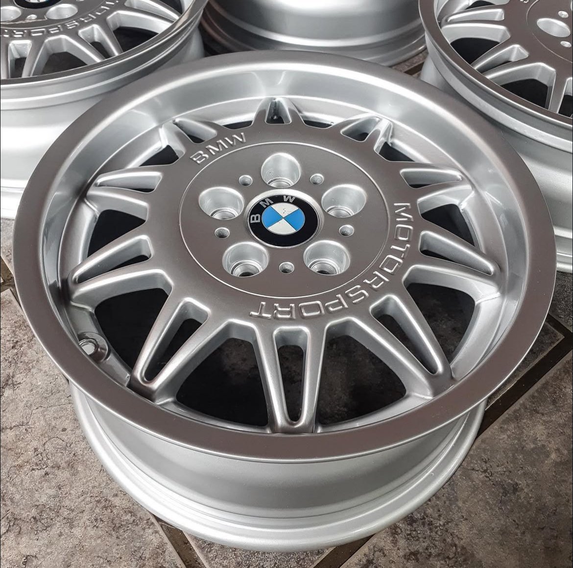 BMW Style 22 rims – Like new! - view 5
