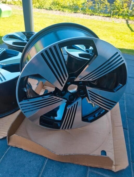 Audi rims - view 2
