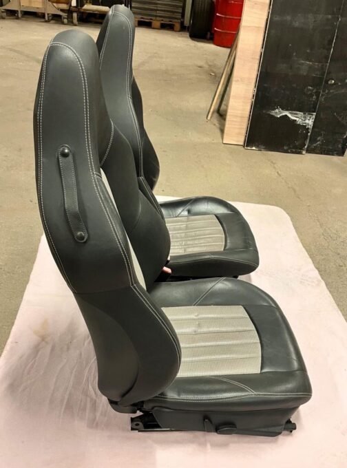 SLK AMG seats - view 4