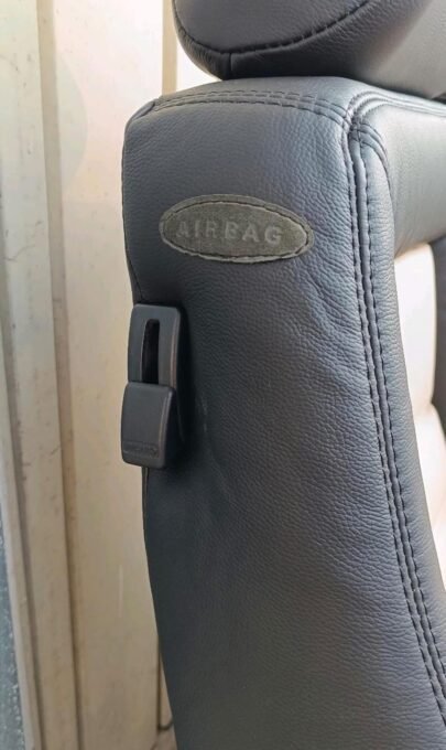 Vw Golf 4 seats - view 5