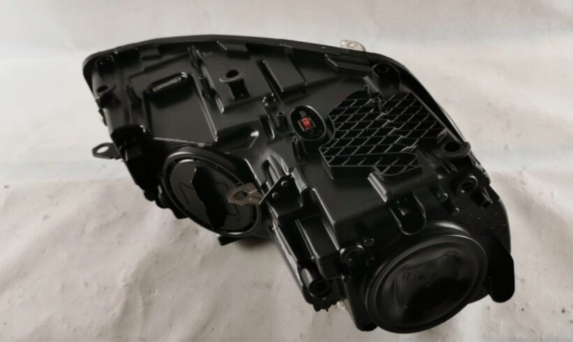 Vw GOLF 6 headlights - view 3