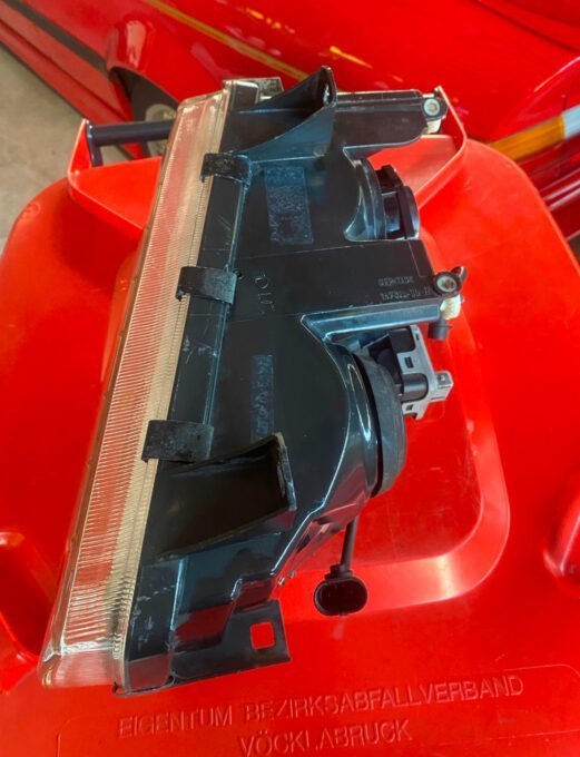 Xenon headlight e36 - view 3