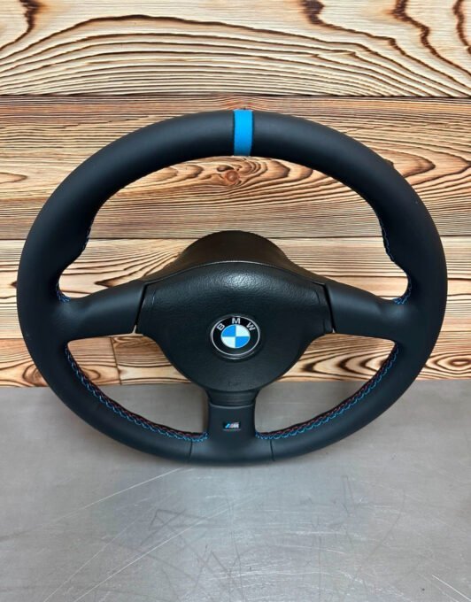 BMW e34 steering wheel - view 1
