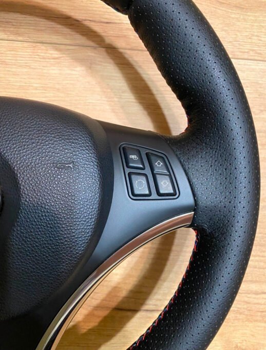 BMW E90 E91 E92 E93 E82 E87 E88 sport steering wheel. - view 3