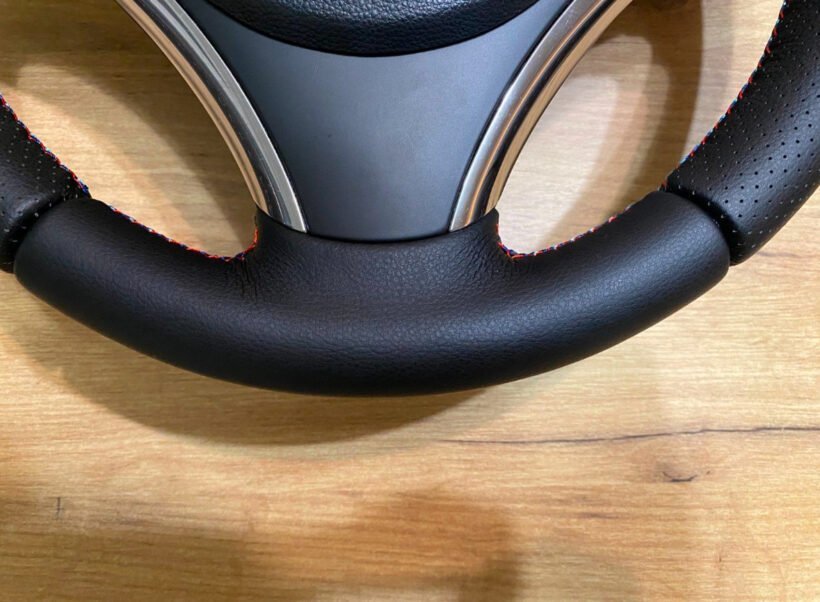 BMW E90 E91 E92 E93 E82 E87 E88 sport steering wheel. - view 4