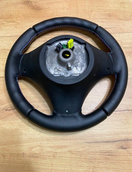 BMW E90 E91 E92 E93 E82 E87 E88 sport steering wheel. - view 7