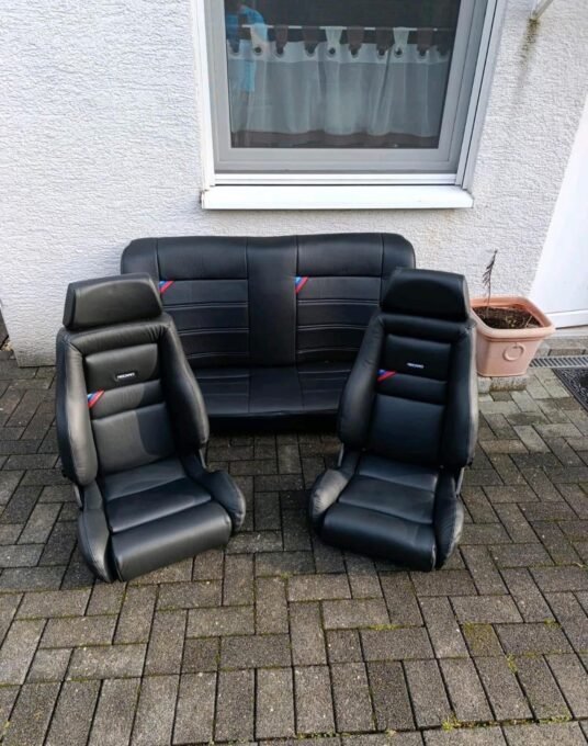 BMW e21 interior