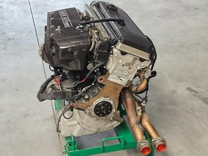 BMW E46 M3 CSL engine – S54B32 - view 9