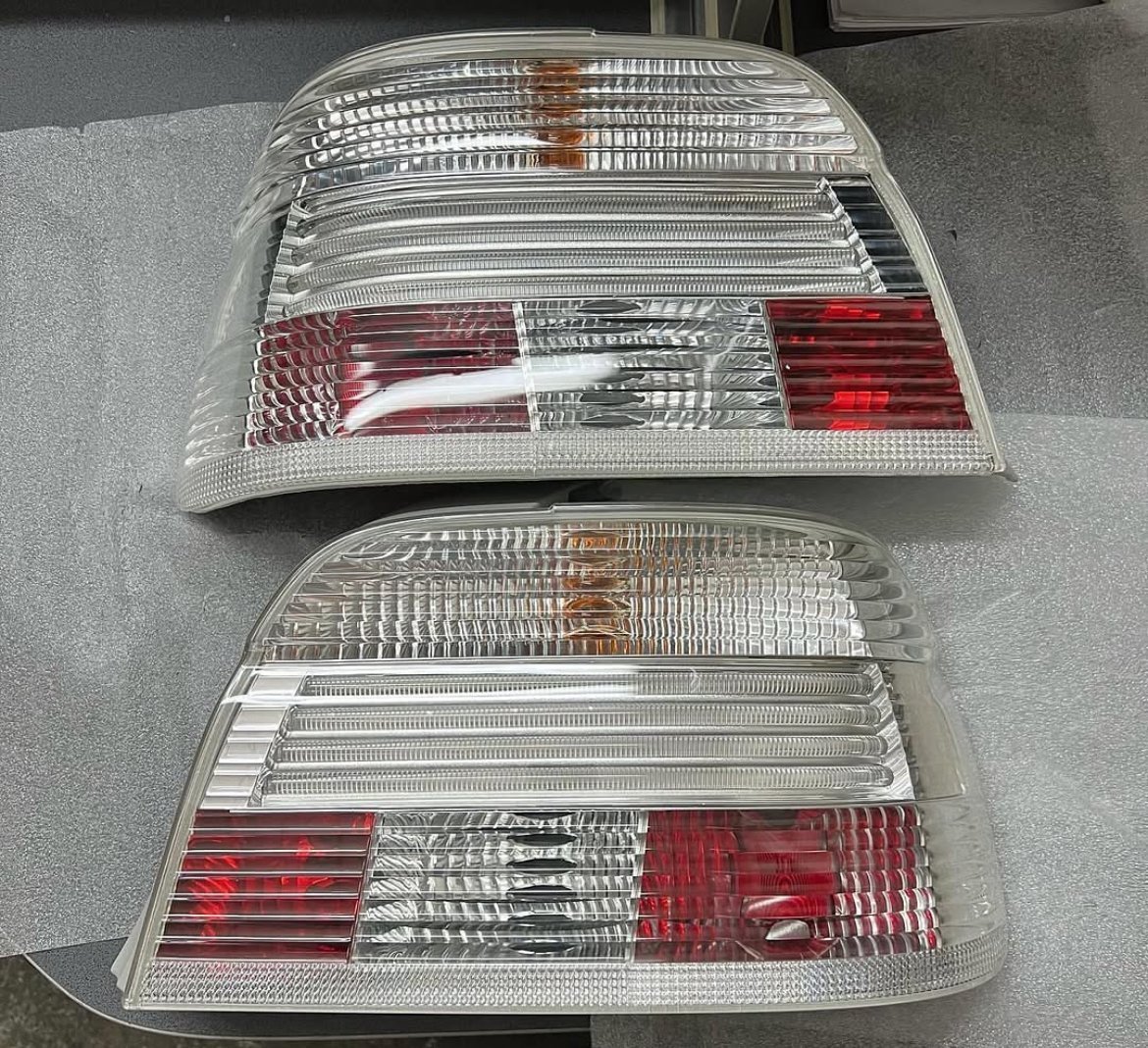 BMW E39 Front Headlights – Hella White