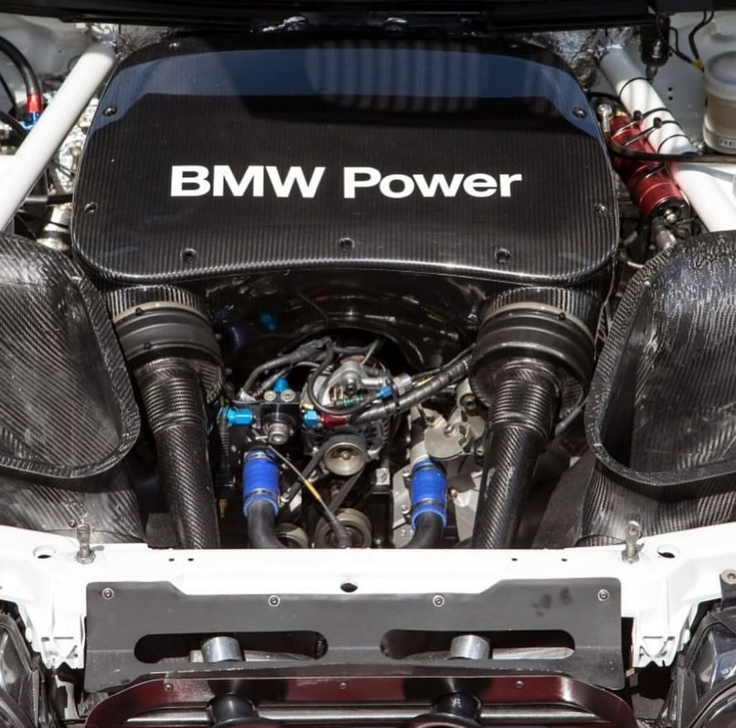 BMW P60B40 Legendary V8 Engine - view 7