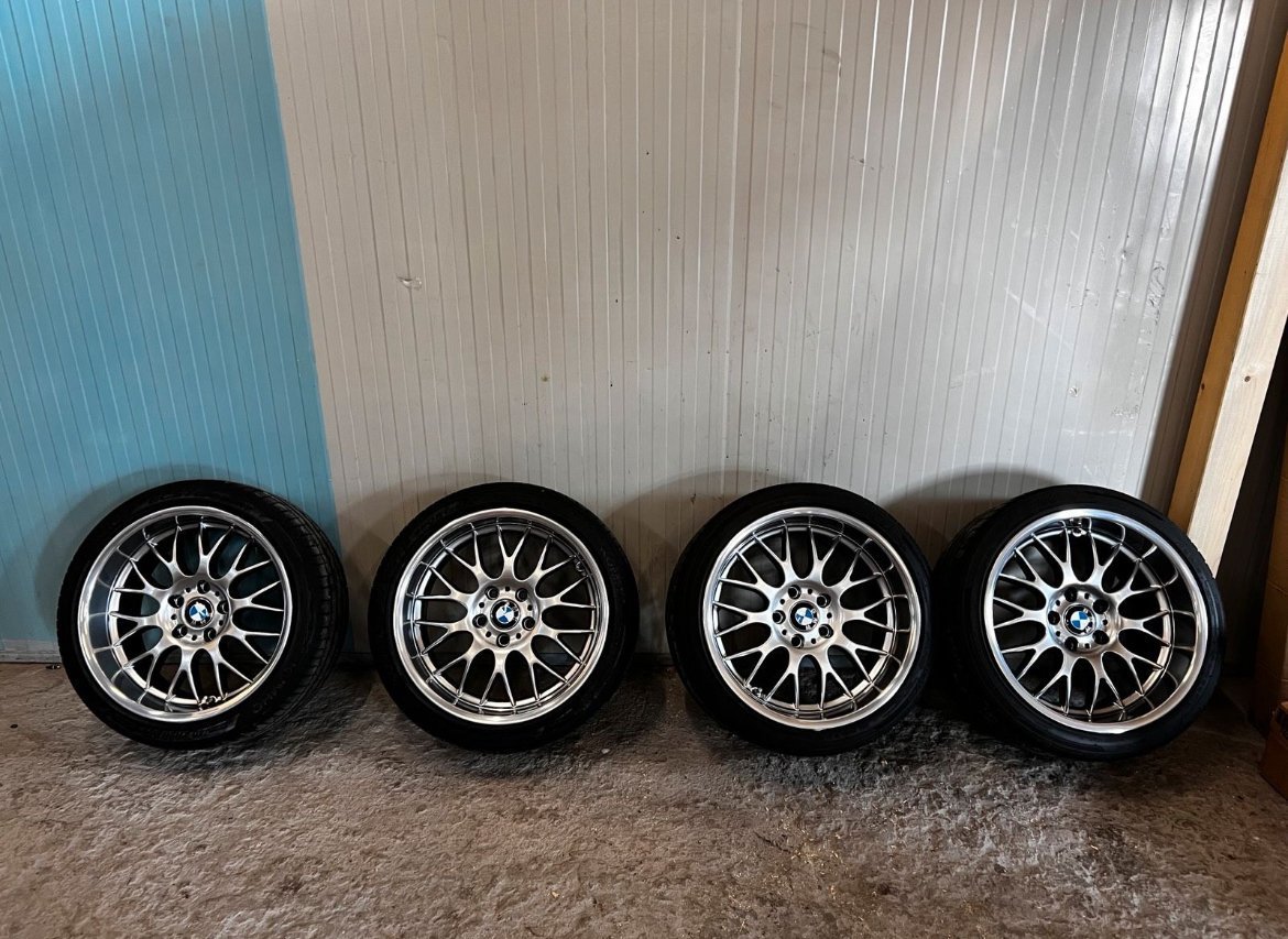 Rondell 0058 18 inch with tires