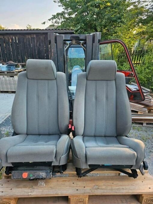 BMW E34 sports seats gray cloth