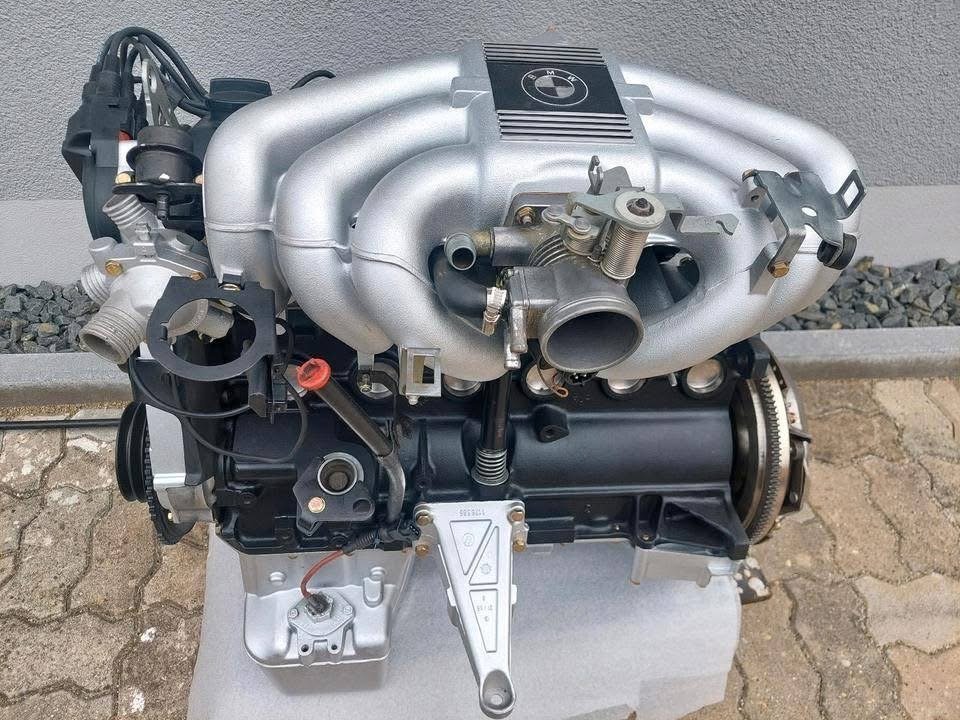 BMW E30 320i/325i Engines for sale - view 4