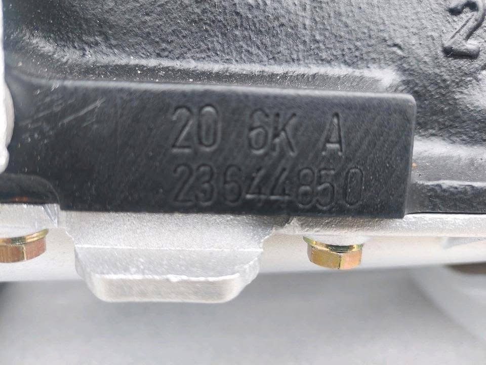 BMW E30 320i/325i Engines for sale - view 5