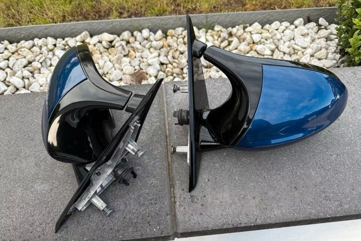 BMW E90/E91 M3 mirrors - view 2