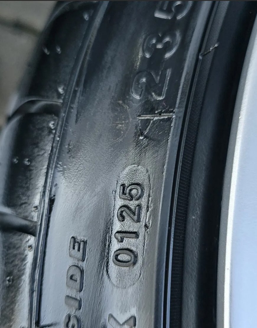 BMW CSL Style 19-Inch Wheels - view 8