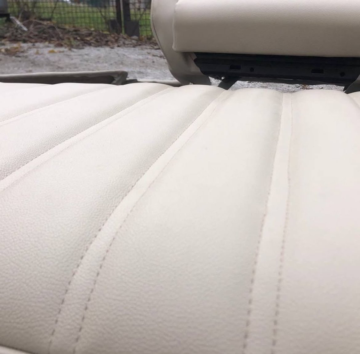 BEIGE INTERIOR BMW E30 COUPE - view 6