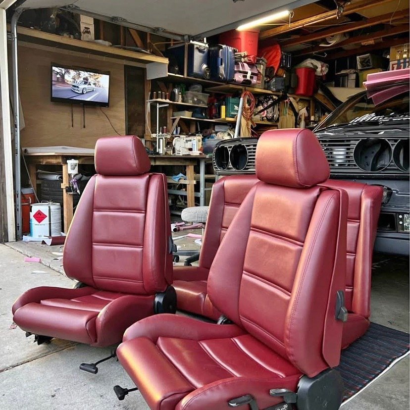 Complete BMW E30 Seat Set - view 2
