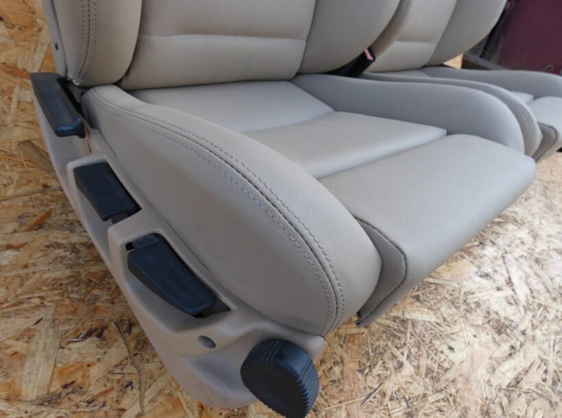 BMW e34 sports seats - view 2