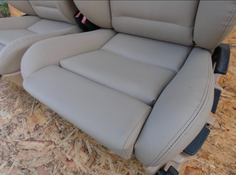BMW e34 sports seats - view 5