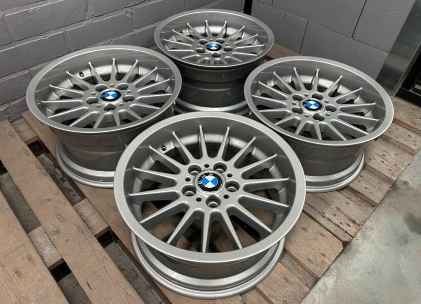 Original BMW Styling 32 rims - view 2