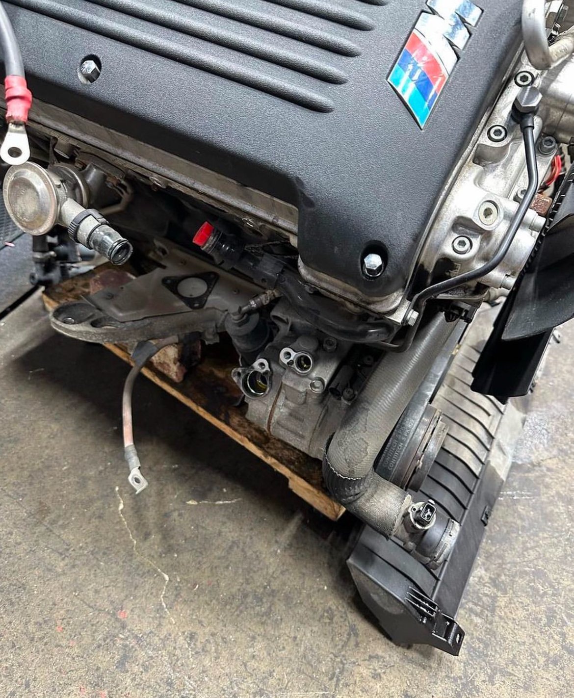 BMW e46 M3 engine - view 4
