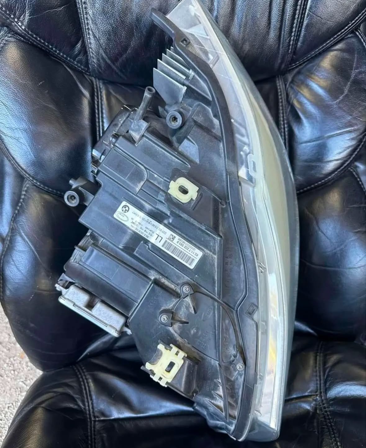 BMW e90 xenon headlight - view 4