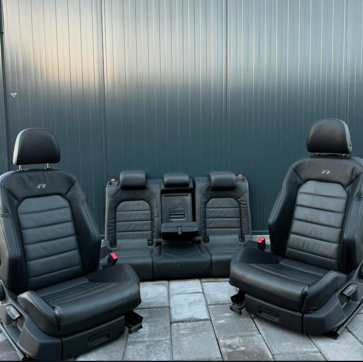 Golf 7 R leather interior - view 1