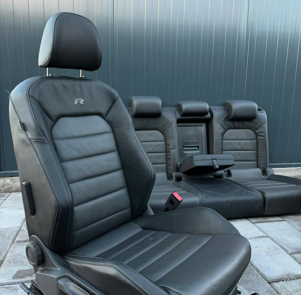 Golf 7 R leather interior - view 2