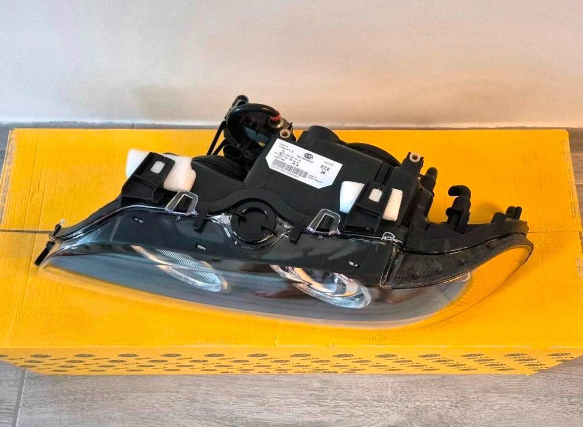 Original BMW E39 xenon - view 3