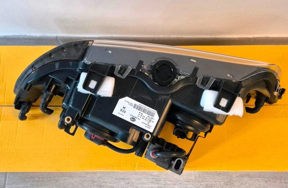 Original BMW E39 xenon - view 6