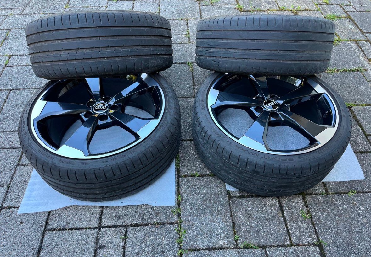 original Audi 19 inch rims RS3 8V summer tires summer wheels 5-spoke design Rotor II black 2x 8.5J x 19 inch with ET 53 (front) 2x 8J x 19 inch with ET 49 (rear) Premium tires: 4x Dunlop Sport Maax RT2 in 235/35/19 91Y Profile: 2x 7mm and 2x 5mm all  - view 3