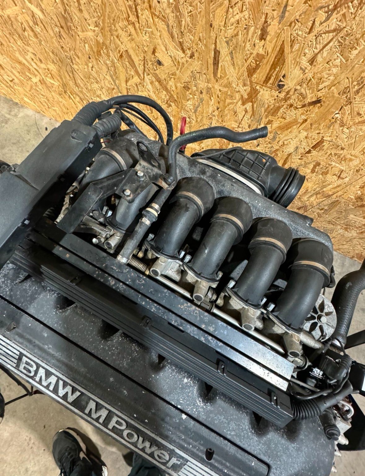 BMW S50B32 engine - view 5