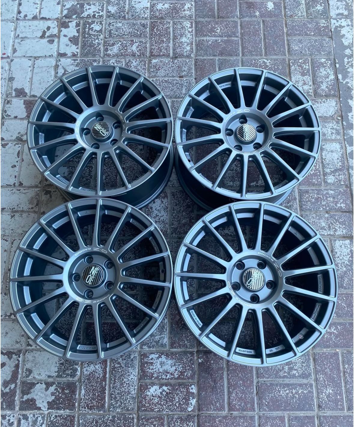 OZ Superturismo LM wheels - view 2