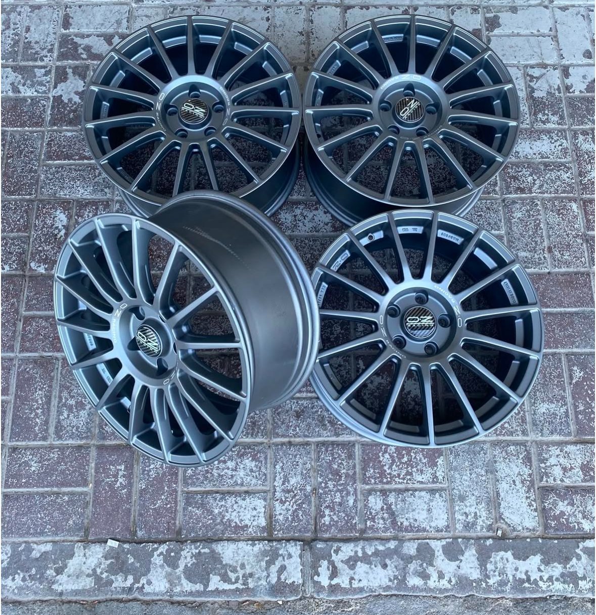 OZ Superturismo LM wheels - view 4