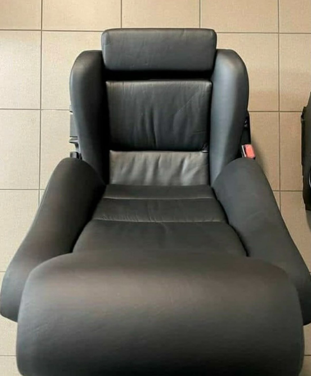 Original BMW E34 M5 Seats - view 11