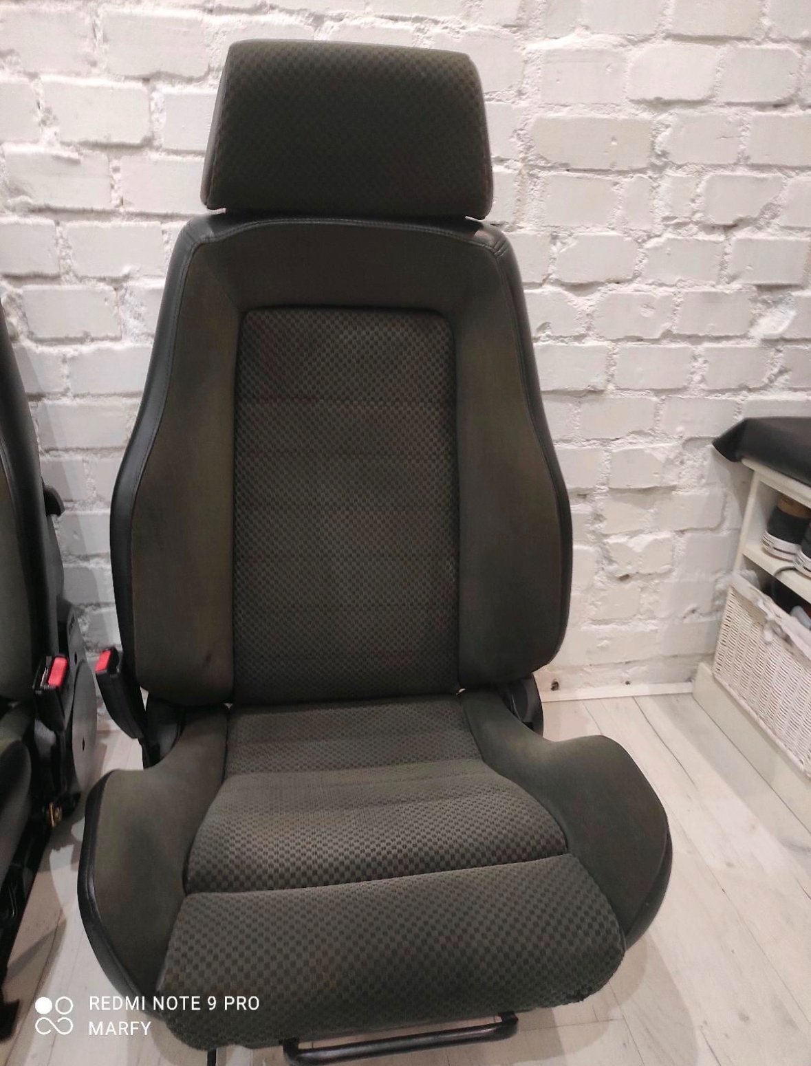 BMW Recaro LS E30 Seat Set - view 2