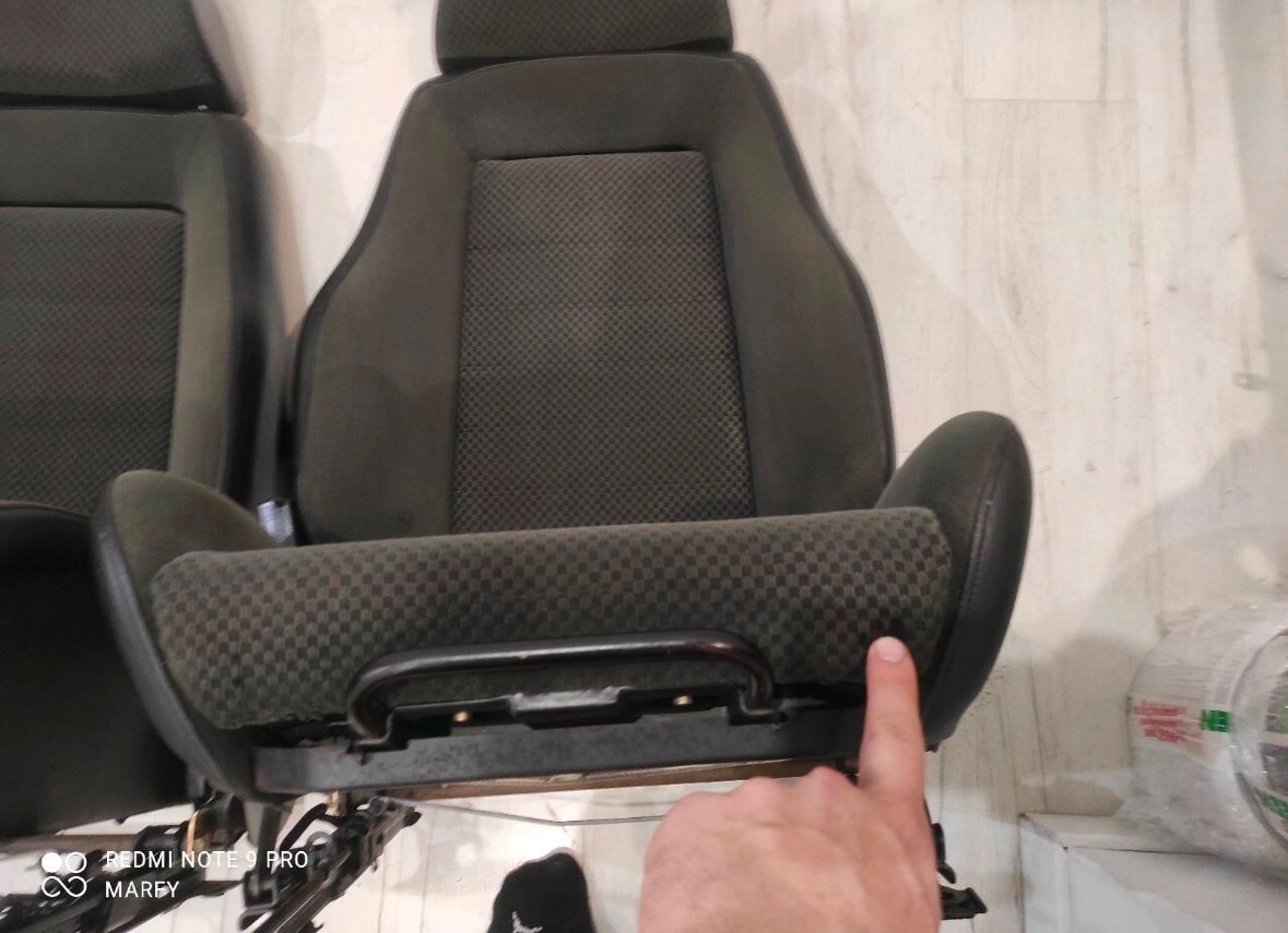 BMW Recaro LS E30 Seat Set - view 6