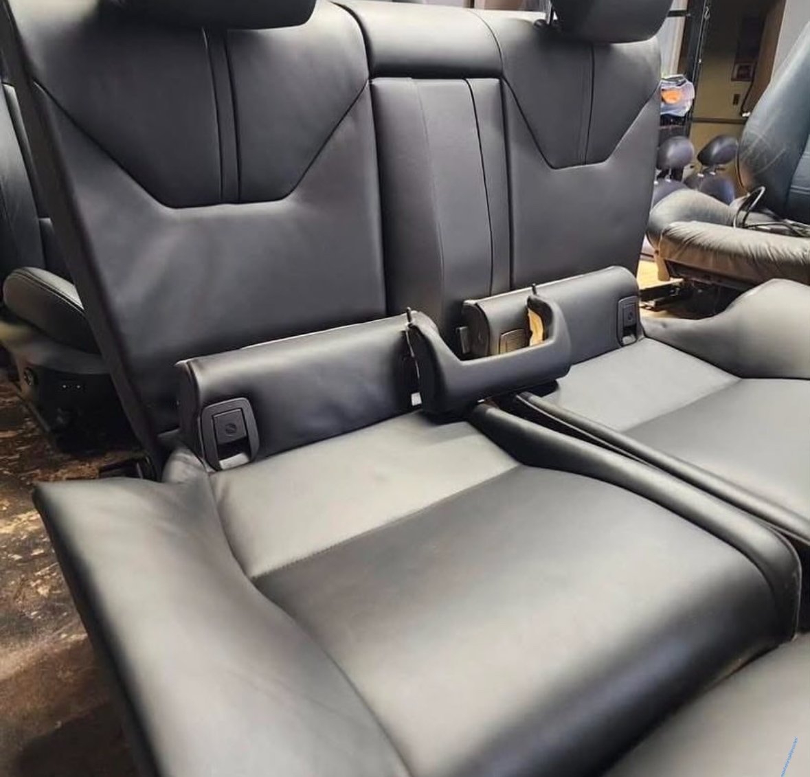 E92 M3 interior in new condition - view 7