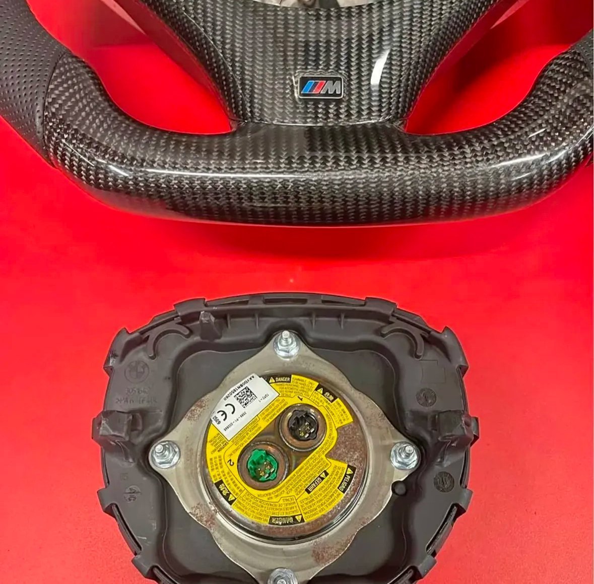 E9x Carbon Automatic Steering Wheel - view 2
