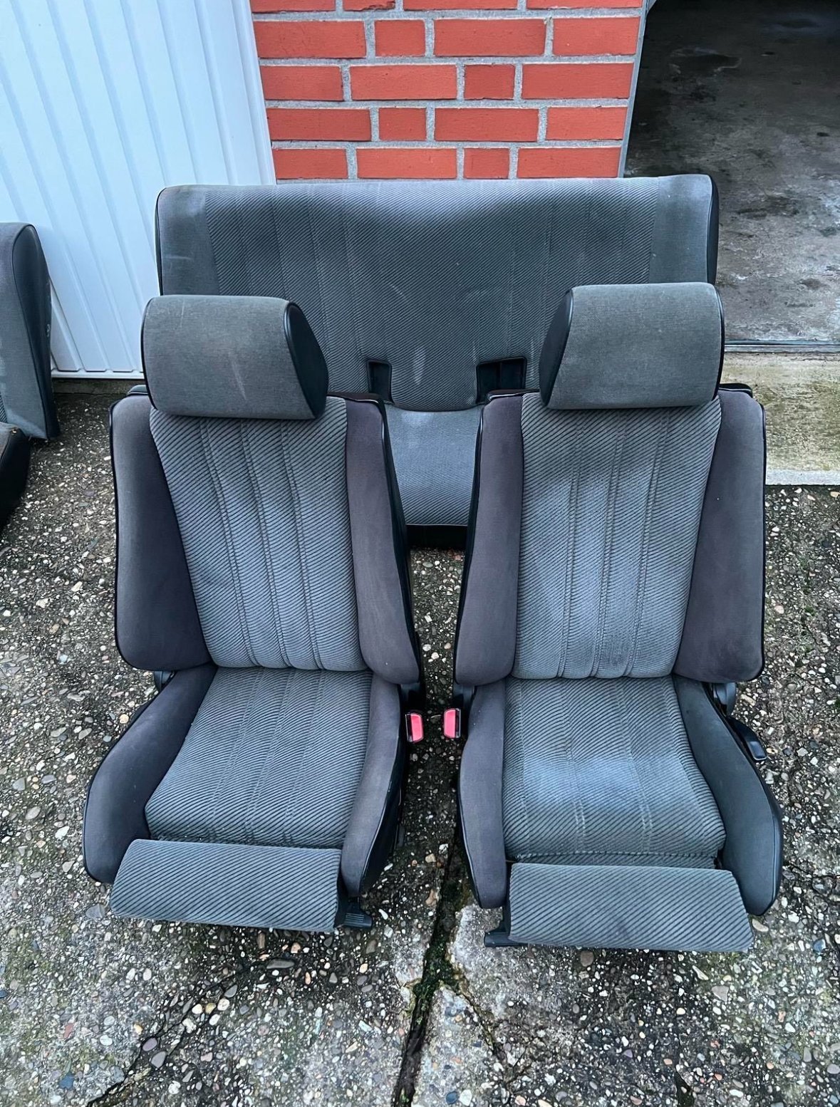 Original Cloth Interior e30